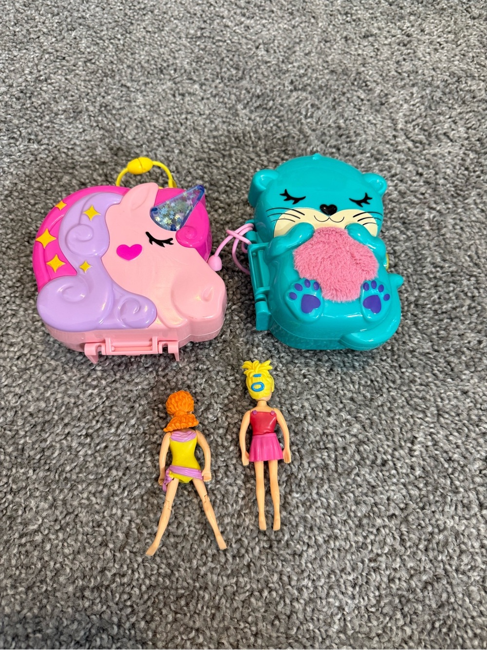 Polly Pocket Otter Aquarium Compact Set & Unicorn Forest Compact Set & 2 Polly’s - Picture 9 of 14